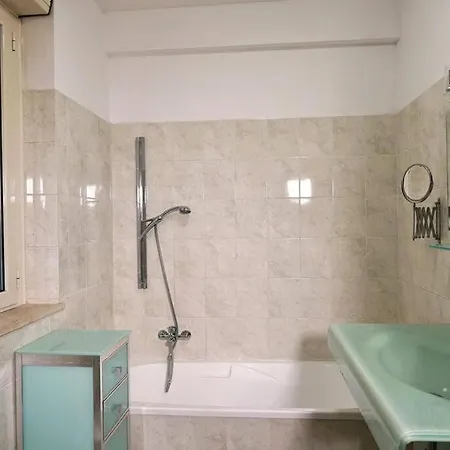 Sleep And Leave- Airport - Appartamento